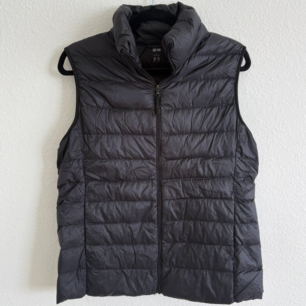 Uniqlo Ultra Light Down Vest — Black, Size Large